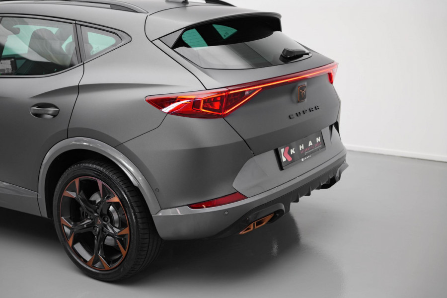 CUPRA Formentor 1.4 e-Hybrid VZ Performance |Pano|360 Camera|Ambient|Dodehoek|Draadloos Laden|