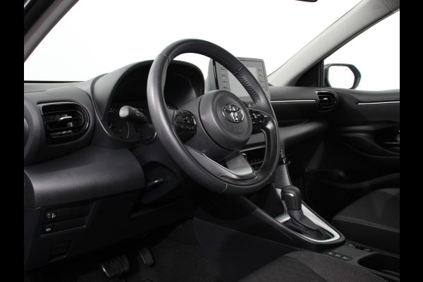 Toyota Yaris 1.5 Hybrid Comfort Aut Carplay Automatische Airco Toyota Safety Sense Adaptieve lampen Verkeerborden herkenning bots waarschuwing Toyota Yaris 1.5 Hybrid Comfort Aut Carplay Automatische Airco Toyota Safety Sense Adaptieve lampen Verkeerborden herkenning bots waarschuwing
