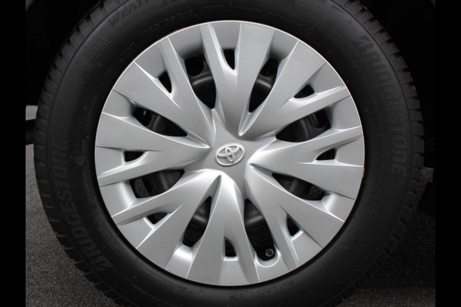 Toyota Yaris 1.5 Hybrid Comfort Aut Carplay Automatische Airco Toyota Safety Sense Adaptieve lampen Verkeerborden herkenning bots waarschuwing Toyota Yaris 1.5 Hybrid Comfort Aut Carplay Automatische Airco Toyota Safety Sense Adaptieve lampen Verkeerborden herkenning bots waarschuwing