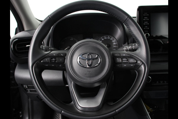 Toyota Yaris 1.5 Hybrid Comfort Aut Carplay Automatische Airco Toyota Safety Sense Adaptieve lampen Verkeerborden herkenning bots waarschuwing Toyota Yaris 1.5 Hybrid Comfort Aut Carplay Automatische Airco Toyota Safety Sense Adaptieve lampen Verkeerborden herkenning bots waarschuwing