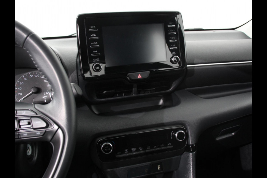 Toyota Yaris 1.5 Hybrid Comfort Aut Carplay Automatische Airco Toyota Safety Sense Adaptieve lampen Verkeerborden herkenning bots waarschuwing Toyota Yaris 1.5 Hybrid Comfort Aut Carplay Automatische Airco Toyota Safety Sense Adaptieve lampen Verkeerborden herkenning bots waarschuwing