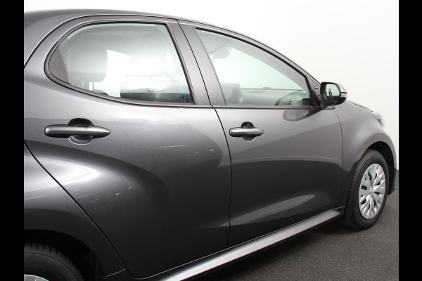 Toyota Yaris 1.5 Hybrid Comfort Aut Carplay Automatische Airco Toyota Safety Sense Adaptieve lampen Verkeerborden herkenning bots waarschuwing Toyota Yaris 1.5 Hybrid Comfort Aut Carplay Automatische Airco Toyota Safety Sense Adaptieve lampen Verkeerborden herkenning bots waarschuwing
