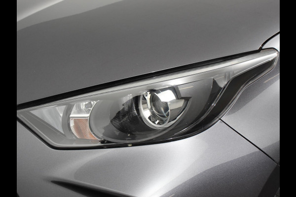 Toyota Yaris 1.5 Hybrid Comfort Aut Carplay Automatische Airco Toyota Safety Sense Adaptieve lampen Verkeerborden herkenning bots waarschuwing Toyota Yaris 1.5 Hybrid Comfort Aut Carplay Automatische Airco Toyota Safety Sense Adaptieve lampen Verkeerborden herkenning bots waarschuwing