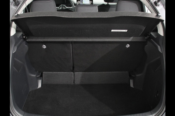 Toyota Yaris 1.5 Hybrid Comfort Aut Carplay Automatische Airco Toyota Safety Sense Adaptieve lampen Verkeerborden herkenning bots waarschuwing Toyota Yaris 1.5 Hybrid Comfort Aut Carplay Automatische Airco Toyota Safety Sense Adaptieve lampen Verkeerborden herkenning bots waarschuwing