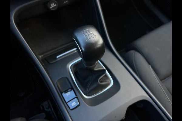 Volvo XC40 1.5 T2 Momentum Business NL AUTO | CAMERA | TREKHAAK |