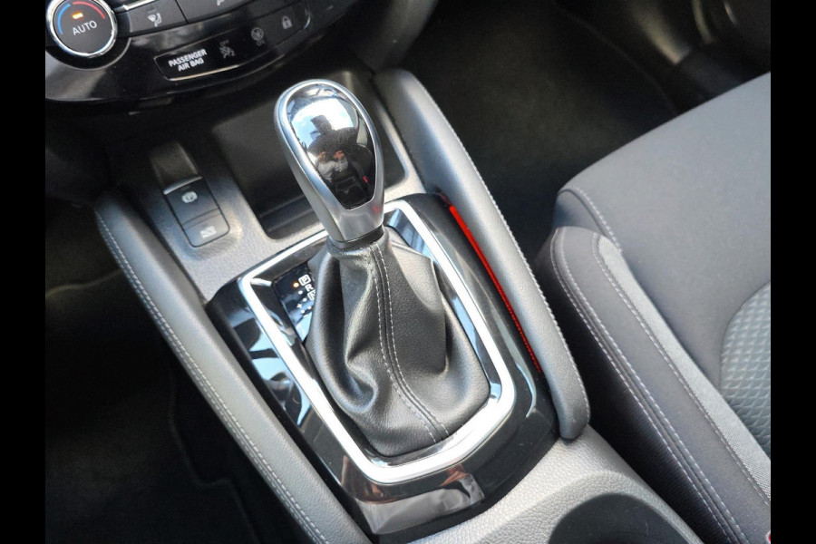 Nissan QASHQAI 1.3 DIG-T N-Connecta | automaat | 160PK | panoramadak | navigatie | trekhaak | Stoelverwarming |