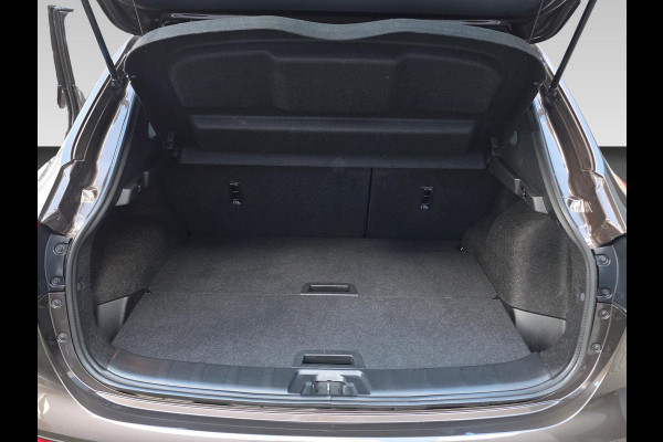Nissan QASHQAI 1.3 DIG-T N-Connecta | automaat | 160PK | panoramadak | navigatie | trekhaak | Stoelverwarming |