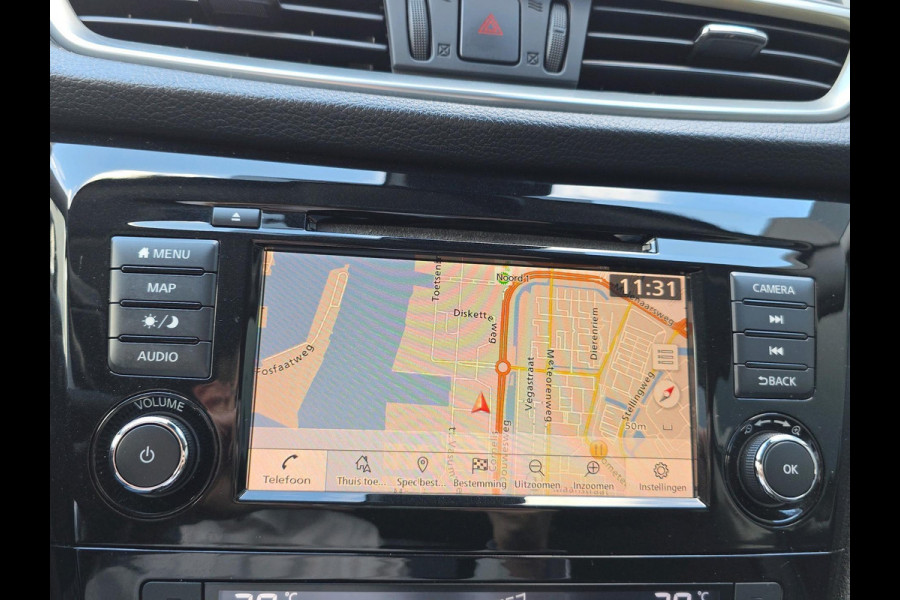 Nissan QASHQAI 1.3 DIG-T N-Connecta | automaat | 160PK | panoramadak | navigatie | trekhaak | Stoelverwarming |
