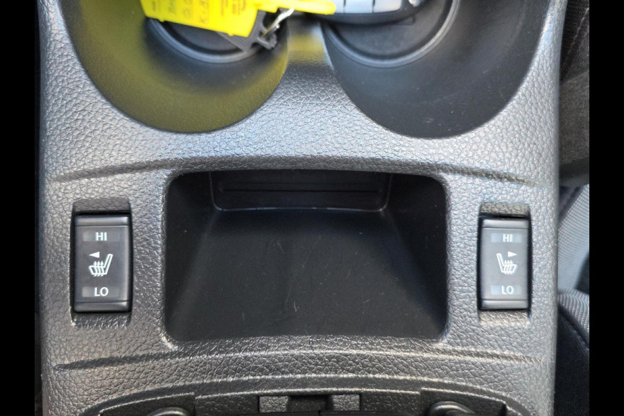 Nissan QASHQAI 1.3 DIG-T N-Connecta | automaat | 160PK | panoramadak | navigatie | trekhaak | Stoelverwarming |