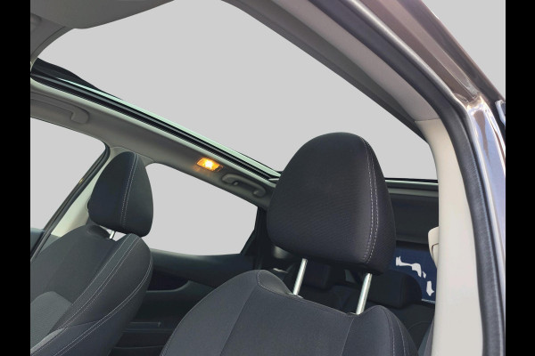 Nissan QASHQAI 1.3 DIG-T N-Connecta | automaat | 160PK | panoramadak | navigatie | trekhaak | Stoelverwarming |