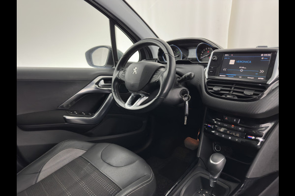 Peugeot 2008 1.2 PureTech Allure Aut. *PANO | LEATHER-FABRIC | HEATED-SPORTSEATS | CARPLAY | ECC | CAMERA | PRIVACY-GLASS | PDC | CRUISE | 16''ALU*