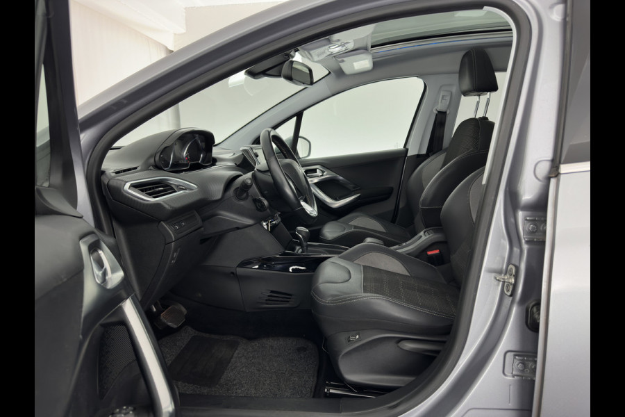 Peugeot 2008 1.2 PureTech Allure Aut. *PANO | LEATHER-FABRIC | HEATED-SPORTSEATS | CARPLAY | ECC | CAMERA | PRIVACY-GLASS | PDC | CRUISE | 16''ALU*
