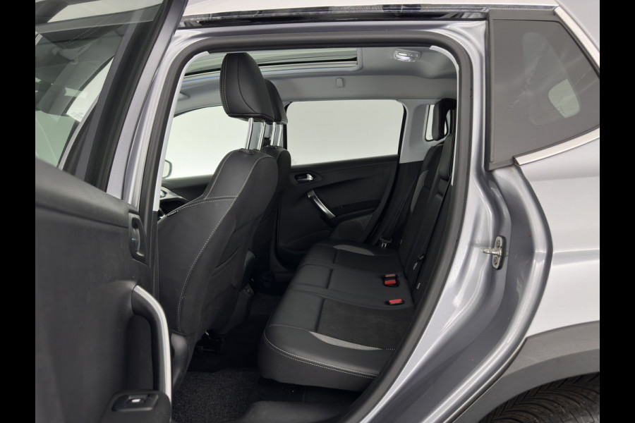 Peugeot 2008 1.2 PureTech Allure Aut. *PANO | LEATHER-FABRIC | HEATED-SPORTSEATS | CARPLAY | ECC | CAMERA | PRIVACY-GLASS | PDC | CRUISE | 16''ALU*
