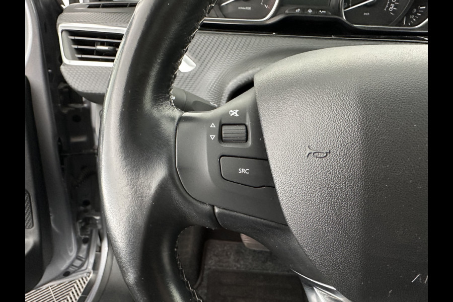 Peugeot 2008 1.2 PureTech Allure Aut. *PANO | LEATHER-FABRIC | HEATED-SPORTSEATS | CARPLAY | ECC | CAMERA | PRIVACY-GLASS | PDC | CRUISE | 16''ALU*