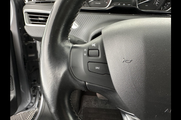 Peugeot 2008 1.2 PureTech Allure Aut. *PANO | LEATHER-FABRIC | HEATED-SPORTSEATS | CARPLAY | ECC | CAMERA | PRIVACY-GLASS | PDC | CRUISE | 16''ALU*