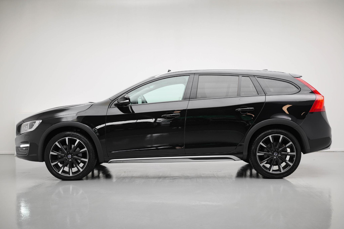 Volvo V60 Cross Country 2.0 D4 Polar+ |Schuifdak|Memory|Camera|Leder|Stuurverwarming|