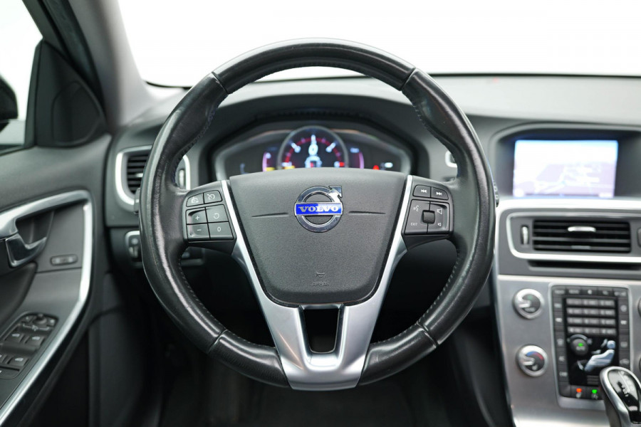 Volvo V60 Cross Country 2.0 D4 Polar+ |Schuifdak|Memory|Camera|Leder|Stuurverwarming|