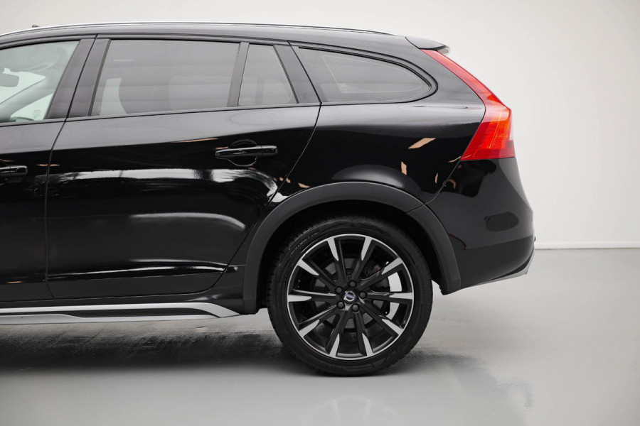 Volvo V60 Cross Country 2.0 D4 Polar+ |Schuifdak|Memory|Camera|Leder|Stuurverwarming|