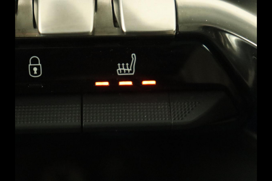 Peugeot 3008 1.6 e-THP GT Line | Panoramadak | Trekhaak | Leder | Adaptive cruise | Camera | Stoelverwarming | Carplay | Navigatie