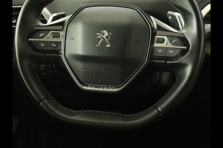 Peugeot 3008 1.6 e-THP GT Line | Panoramadak | Trekhaak | Leder | Adaptive cruise | Camera | Stoelverwarming | Carplay | Navigatie