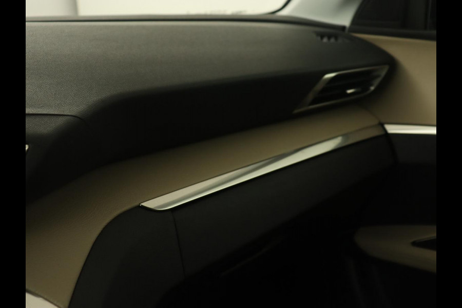 Peugeot 3008 1.6 e-THP GT Line | Panoramadak | Trekhaak | Leder | Adaptive cruise | Camera | Stoelverwarming | Carplay | Navigatie