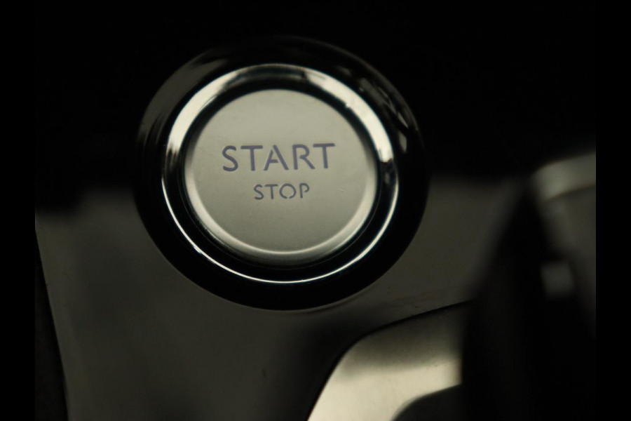 Peugeot 3008 1.6 e-THP GT Line | Panoramadak | Trekhaak | Leder | Adaptive cruise | Camera | Stoelverwarming | Carplay | Navigatie