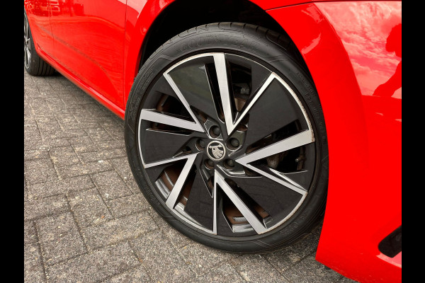 Škoda SCALA 1.5 TSI 150pk Sport Business DSG Automaat | Panorama | Trekhaak | Sport interieur | Climate | Cruise Con trol | occasion