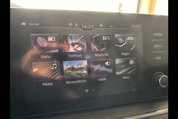 Škoda SCALA 1.5 TSI 150pk Sport Business DSG Automaat | Panorama | Trekhaak | Sport interieur | Climate | Cruise Con trol | occasion