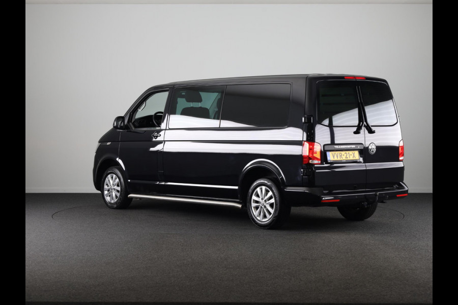 Volkswagen Transporter 2.0 TDI L2H1 30 DC Highline 150 PK DSG | Verlengde garantie | Navigatie | Trekhaak | Luxe dubbelcabine |