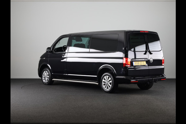 Volkswagen Transporter 2.0 TDI L2H1 30 DC Highline 150 PK DSG | Verlengde garantie | Navigatie | Trekhaak | Luxe dubbelcabine |