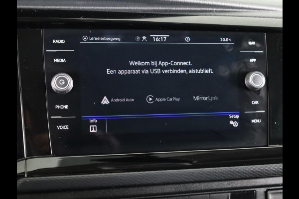 Volkswagen Transporter 2.0 TDI L2H1 30 DC Highline 150 PK DSG | Verlengde garantie | Navigatie | Trekhaak | Luxe dubbelcabine |