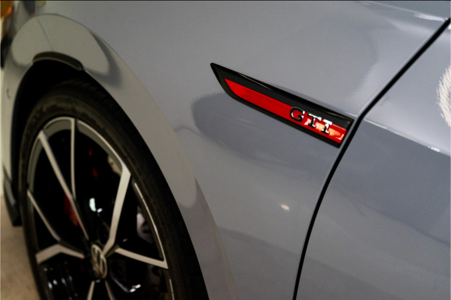 Volkswagen Golf 2.0 TSI GTI Clubsport 301PK | Pano | Harman/Kardon | Leder | HUD | VOL! 12 MND Garantie