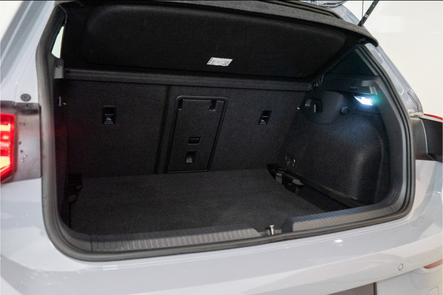 Volkswagen Golf 2.0 TSI GTI Clubsport 301PK | Pano | Harman/Kardon | Leder | HUD | VOL! 12 MND Garantie