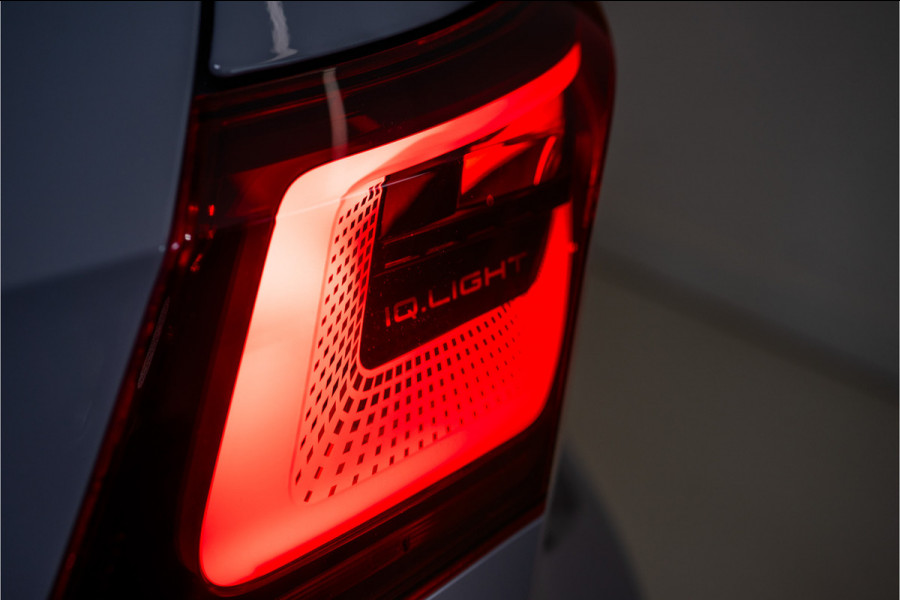 Volkswagen Golf 2.0 TSI GTI Clubsport 301PK | Pano | Harman/Kardon | Leder | HUD | VOL! 12 MND Garantie