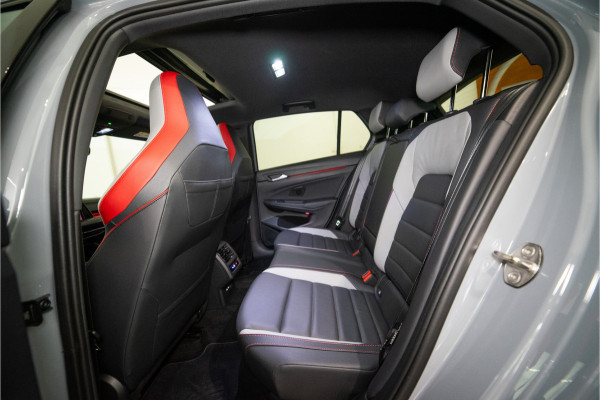 Volkswagen Golf 2.0 TSI GTI Clubsport 301PK | Pano | Harman/Kardon | Leder | HUD | VOL! 12 MND Garantie