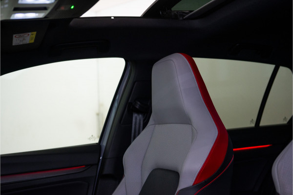 Volkswagen Golf 2.0 TSI GTI Clubsport 301PK | Pano | Harman/Kardon | Leder | HUD | VOL! 12 MND Garantie