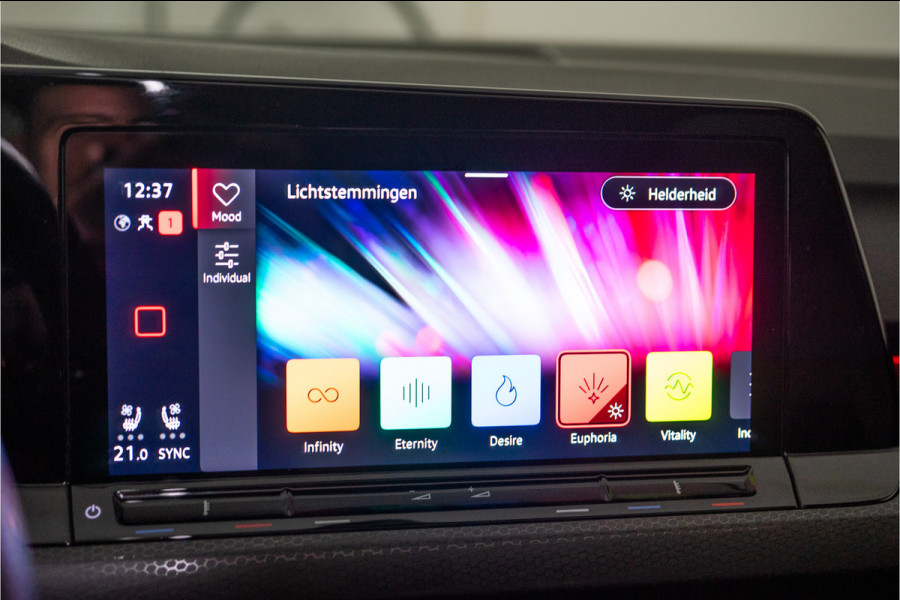 Volkswagen Golf 2.0 TSI GTI Clubsport 301PK | Pano | Harman/Kardon | Leder | HUD | VOL! 12 MND Garantie