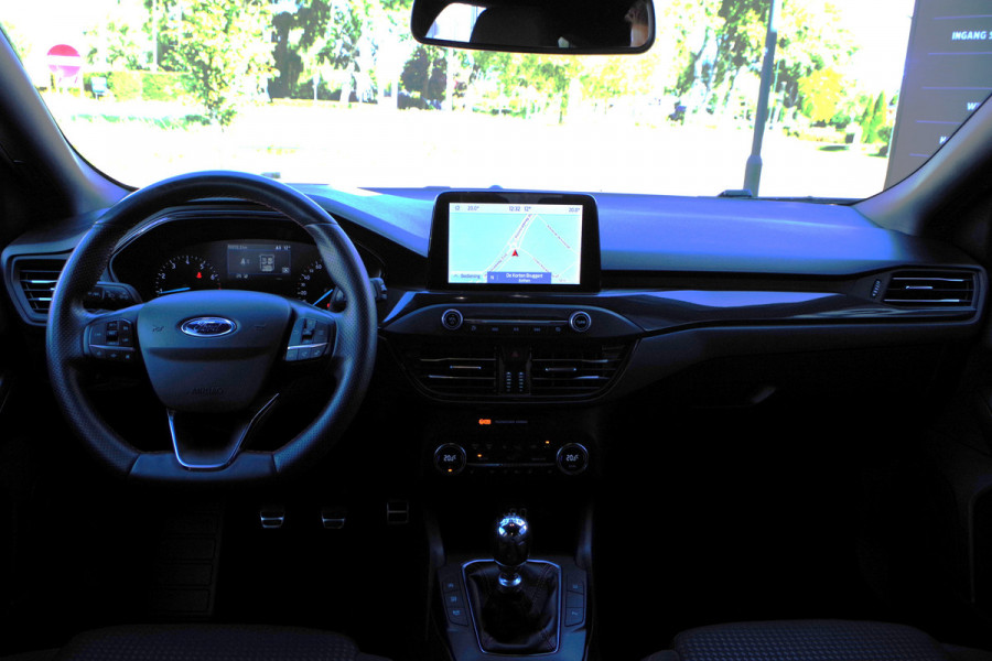 Ford FOCUS Wagon 1.0 EcoBoost Hybrid ST Line X BNS 125 PK, Winterpakket, Trekhaak, LED, Carplay, Head-Up