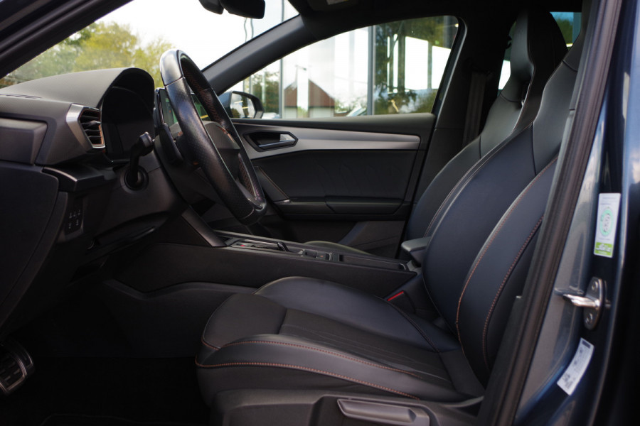 CUPRA Leon Sportstourer 1.4 e-Hybrid VZ Business 245 PK PHEV, Kuipstoelen, Climate Control, Stuurverwarming
