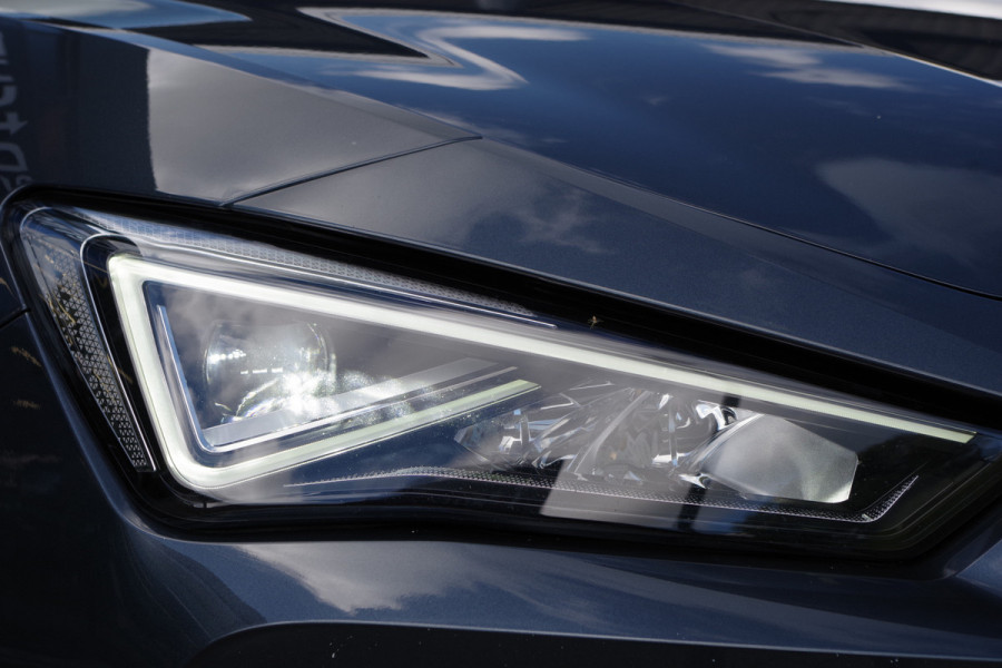 CUPRA Leon Sportstourer 1.4 e-Hybrid VZ Business 245 PK PHEV, Kuipstoelen, Climate Control, Stuurverwarming
