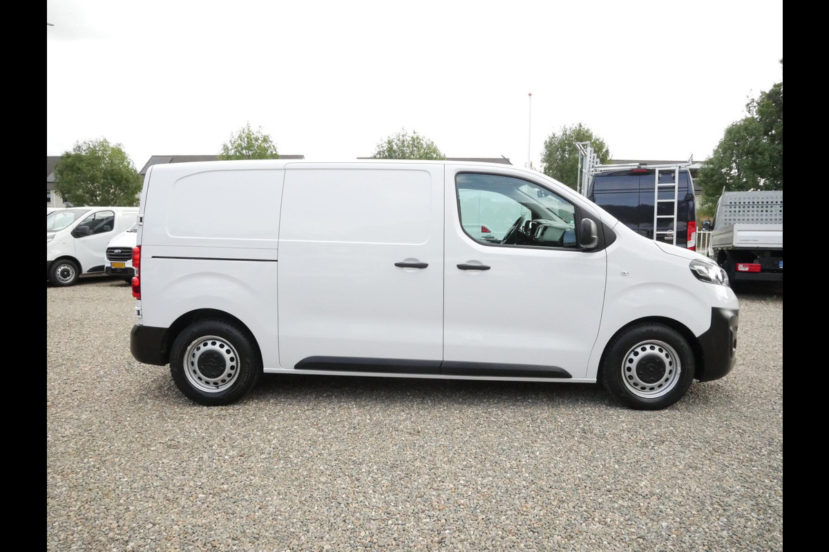 Opel Vivaro 2.0 CDTI 145PK, L2H1, Airco
