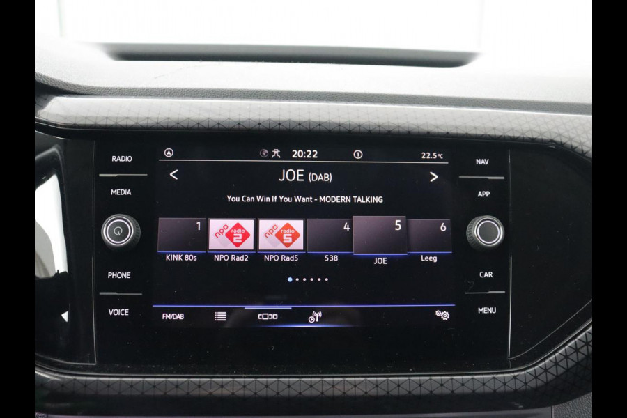 Volkswagen T-Cross 1.0 TSI R Line | Stoelverwarming | Camera | Trekhaak | Virtual Cockpit | Carplay | Adaptive cruise | Climate control | Full LED