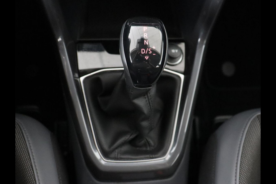 Volkswagen T-Cross 1.0 TSI R Line | Stoelverwarming | Camera | Trekhaak | Virtual Cockpit | Carplay | Adaptive cruise | Climate control | Full LED