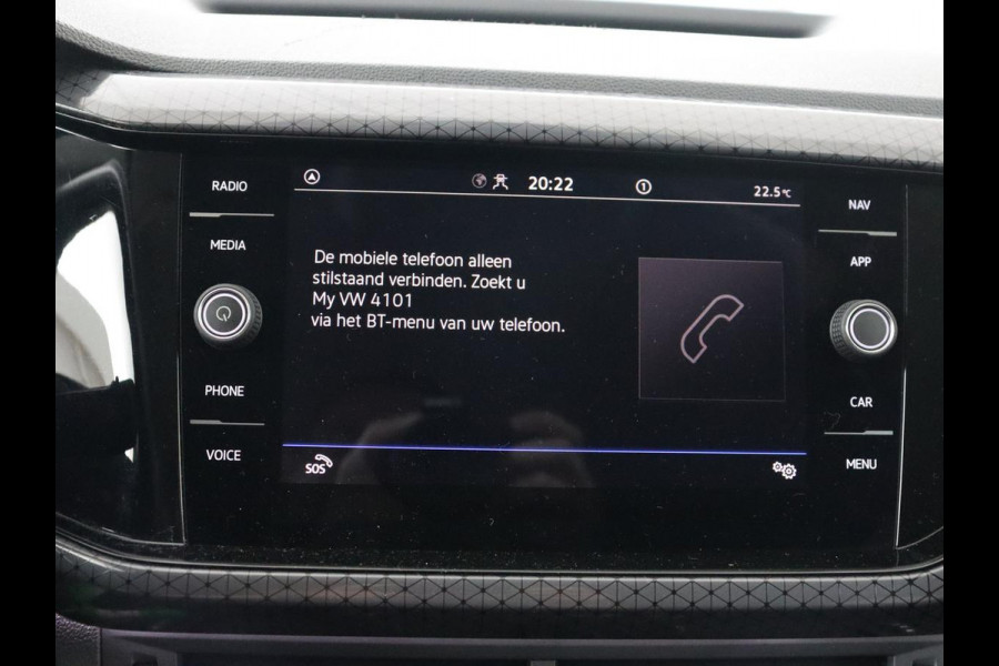 Volkswagen T-Cross 1.0 TSI R Line | Stoelverwarming | Camera | Trekhaak | Virtual Cockpit | Carplay | Adaptive cruise | Climate control | Full LED