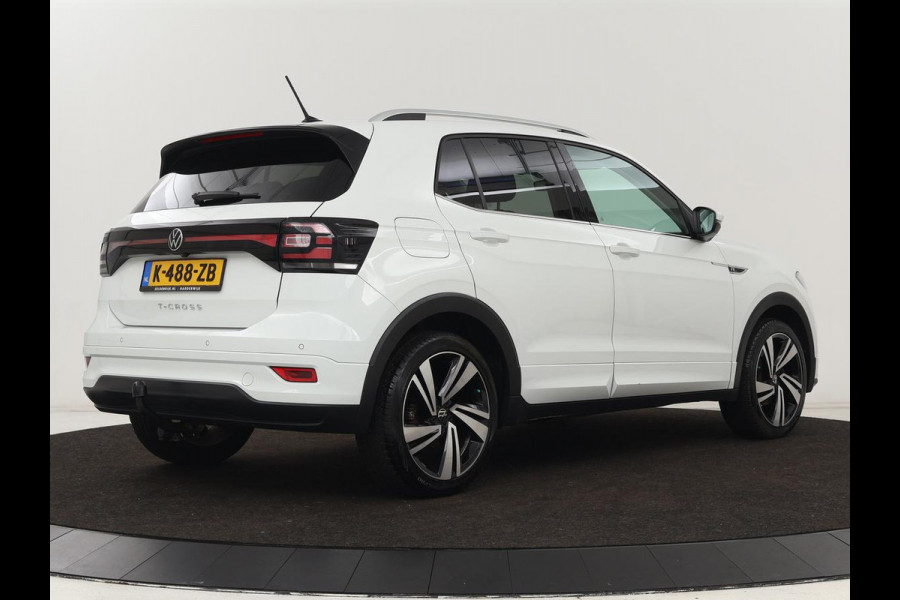 Volkswagen T-Cross 1.0 TSI R Line | Stoelverwarming | Camera | Trekhaak | Virtual Cockpit | Carplay | Adaptive cruise | Climate control | Full LED