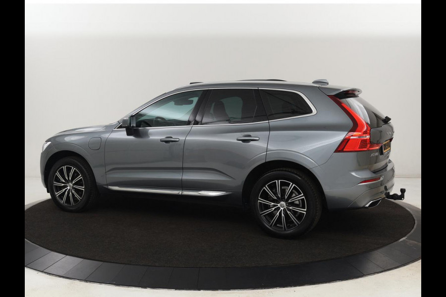 Volvo XC60 2.0 T8 Twin Engine AWD Inscription | Panoramadak | Trekhaak | Leder | Stoelverwarming | Camera | Adaptive cruise | Carplay | Navigatie | Full LED