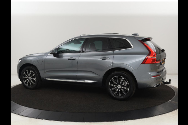 Volvo XC60 2.0 T8 Twin Engine AWD Inscription | Panoramadak | Trekhaak | Leder | Stoelverwarming | Camera | Adaptive cruise | Carplay | Navigatie | Full LED