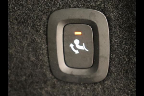 Volvo XC60 2.0 T8 Twin Engine AWD Inscription | Panoramadak | Trekhaak | Leder | Stoelverwarming | Camera | Adaptive cruise | Carplay | Navigatie | Full LED