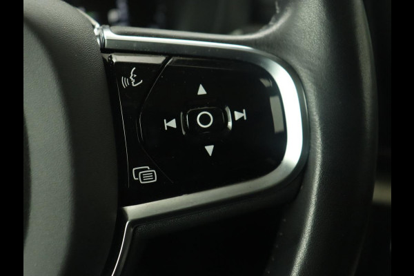 Volvo XC60 2.0 T8 Twin Engine AWD Inscription | Panoramadak | Trekhaak | Leder | Stoelverwarming | Camera | Adaptive cruise | Carplay | Navigatie | Full LED