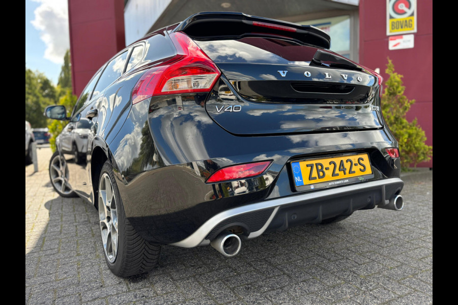 Volvo V40 2.0 D3 R-Design Polar+ Sport